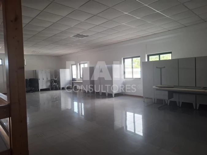 Loja para Venda em Alto do Seixalinho, Santo André e Verderena Foto 7