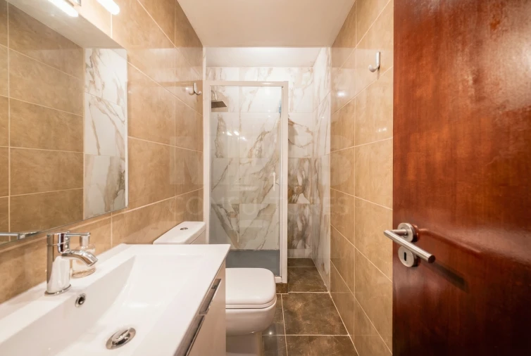 Apartamento T3 para Venda em Santo António dos Cavaleiros e Frielas Foto 11