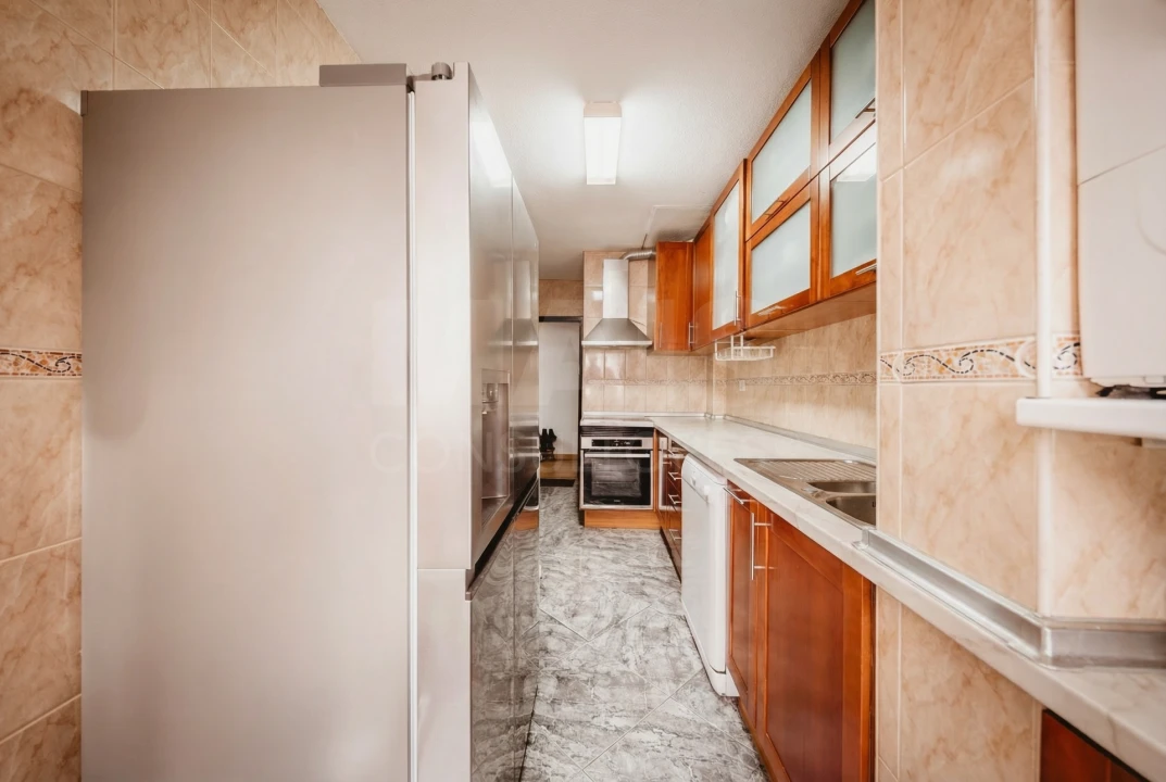 Apartamento T3 para Venda em Santo António dos Cavaleiros e Frielas Foto 3