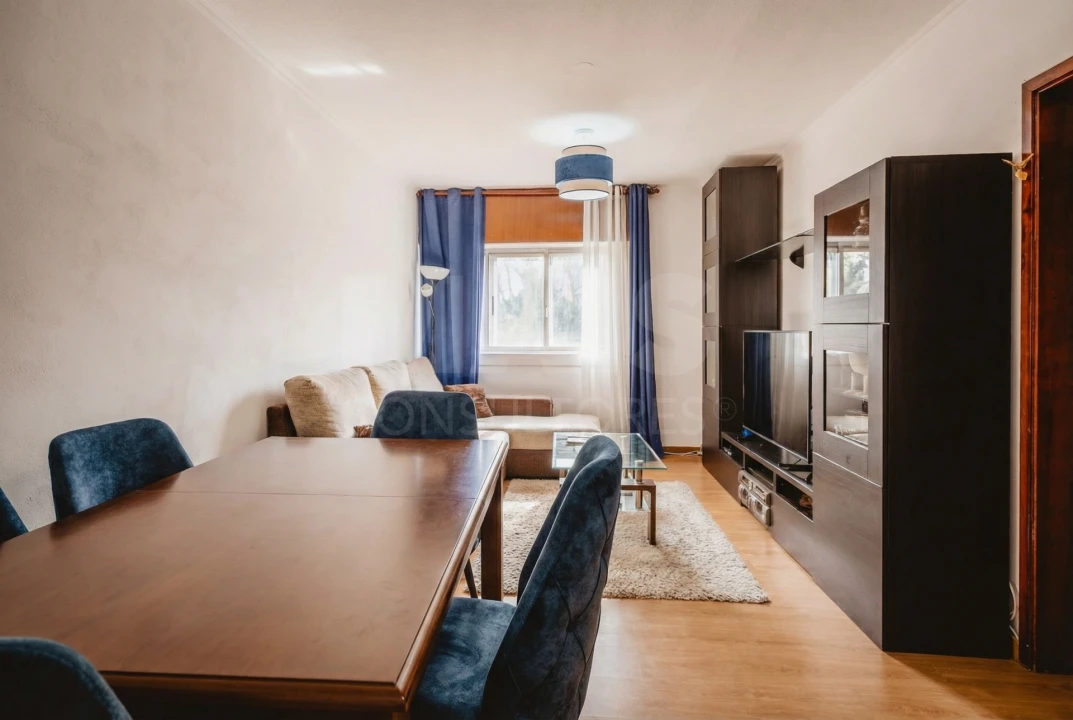 Apartamento T3 para Venda em Santo António dos Cavaleiros e Frielas Foto 6