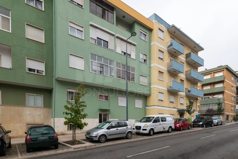 Apartamento para Venda em Agualva e Mira-Sintra Foto 3