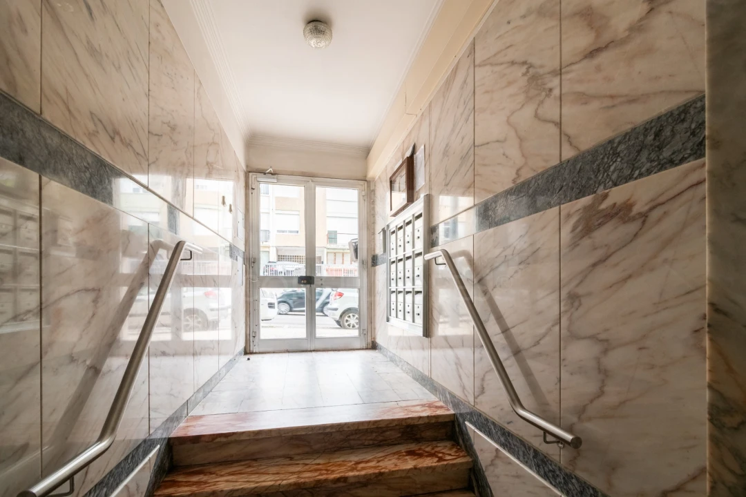 Apartamento para Venda em Agualva e Mira-Sintra Foto 2