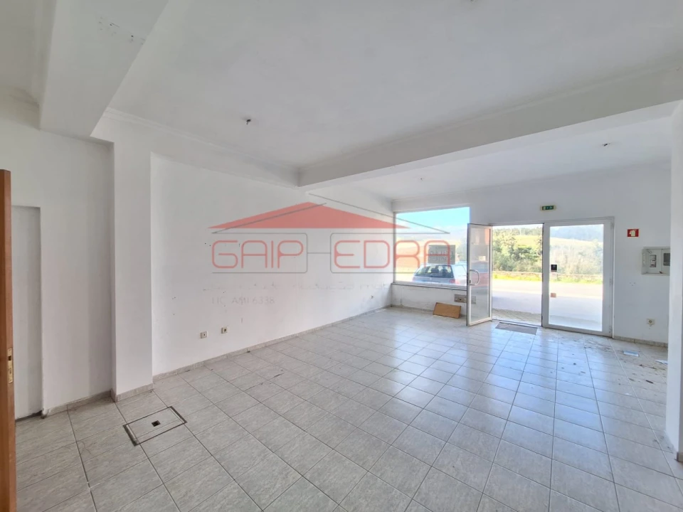 Loja para Venda em Armamar Foto 3