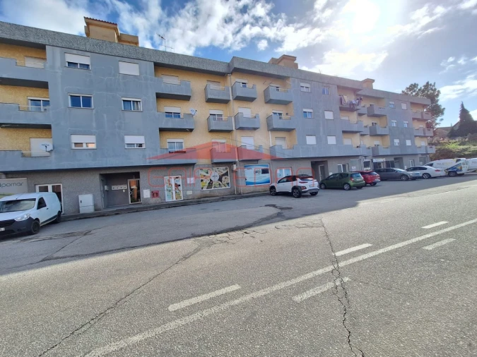 Loja para Venda em Armamar Foto 12