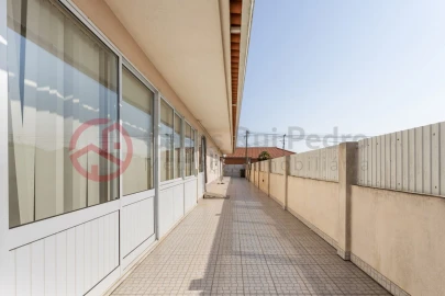 Moradia T5 para Venda em Fernao Ferro
