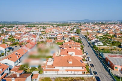 Moradia T5 para Venda em Fernao Ferro