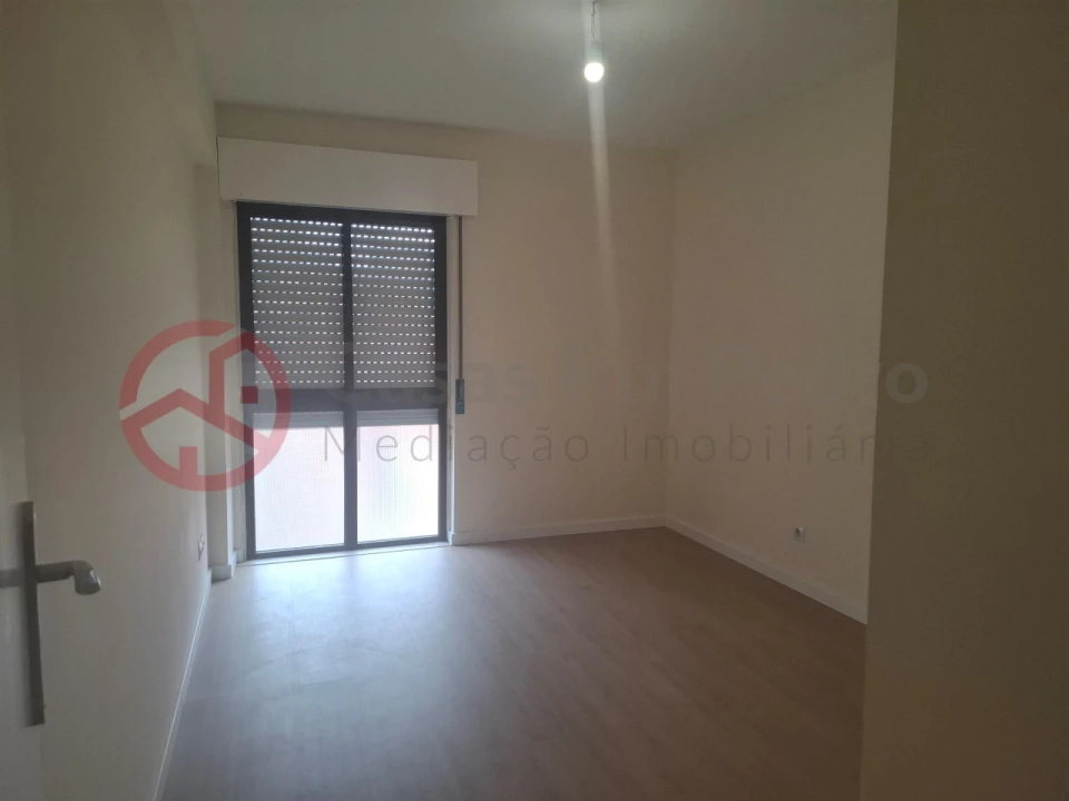 Apartamento T2 para Venda em Algueirão-Mem Martins Foto 13