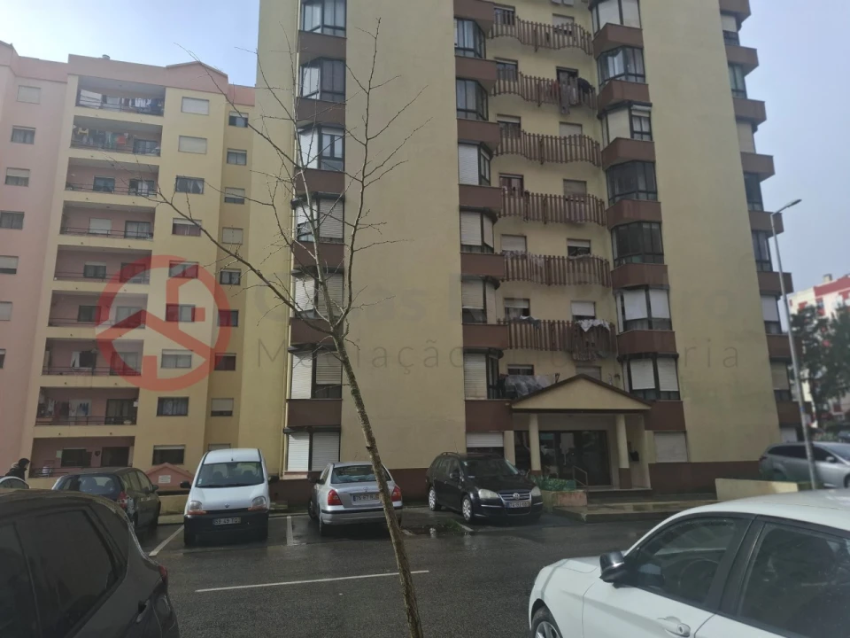 Apartamento T2 para Venda em Algueirão-Mem Martins Foto 23