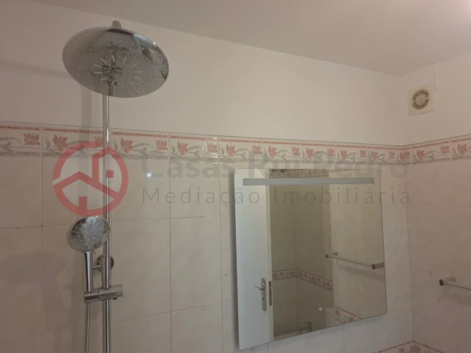 Apartamento T2 para Venda em Algueirão-Mem Martins Foto 8