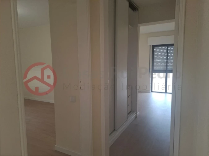 Apartamento T2 para Venda em Algueirão-Mem Martins Foto 12