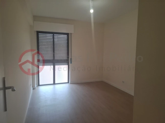Apartamento T2 para Venda em Algueirão-Mem Martins Foto 13