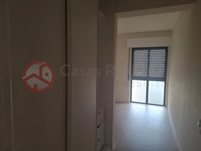 Apartamento T2 para Venda em Algueirão-Mem Martins Foto 15