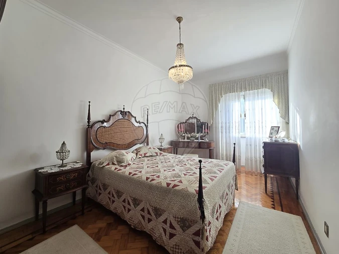 Apartamento T3 para Venda em Massamá e Monte Abraão Foto 7