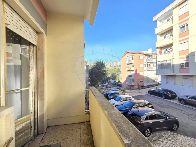 Apartamento T3 para Venda em Massamá e Monte Abraão Foto 21