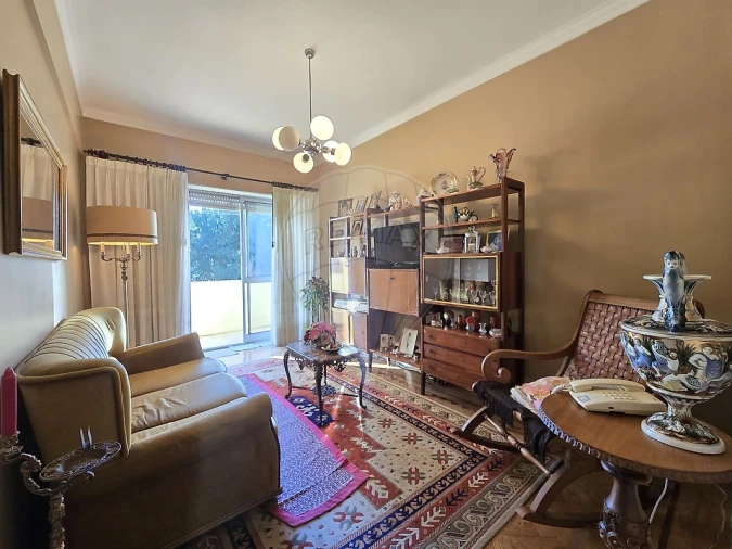 Apartamento T3 para Venda em Massamá e Monte Abraão Foto 14