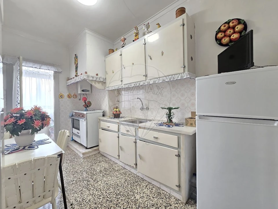 Apartamento T3 para Venda em Massamá e Monte Abraão Foto 3