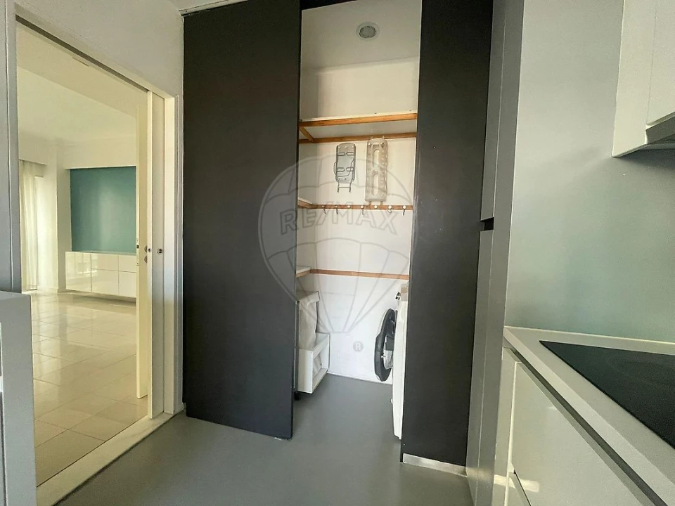 Apartamento T3 para Venda em Carnaxide e Queijas Foto 21