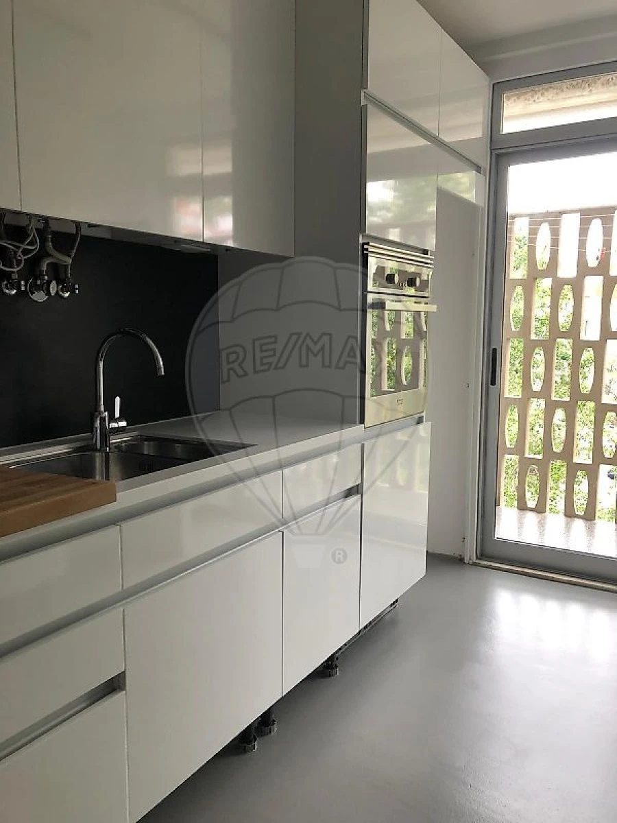 Apartamento T3 para Venda em Carnaxide e Queijas Foto 11