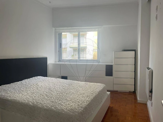 Apartamento T3 para Venda em Carnaxide e Queijas Foto 25