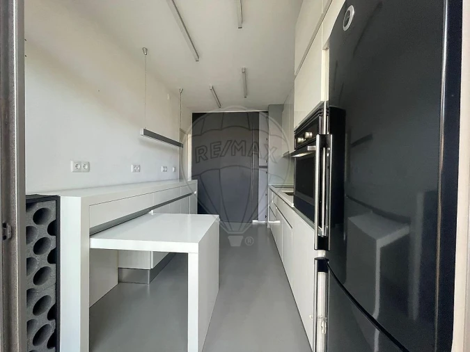 Apartamento T3 para Venda em Carnaxide e Queijas Foto 20