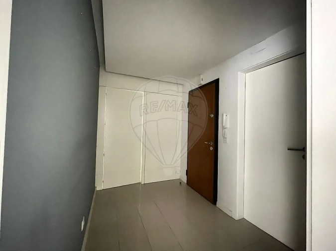 Apartamento T3 para Venda em Carnaxide e Queijas Foto 5