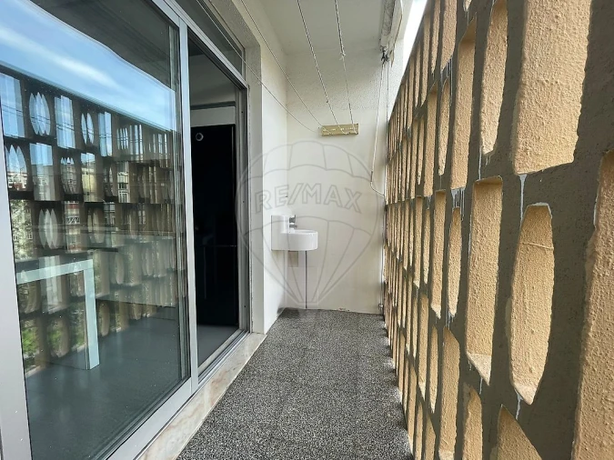 Apartamento T3 para Venda em Carnaxide e Queijas Foto 23