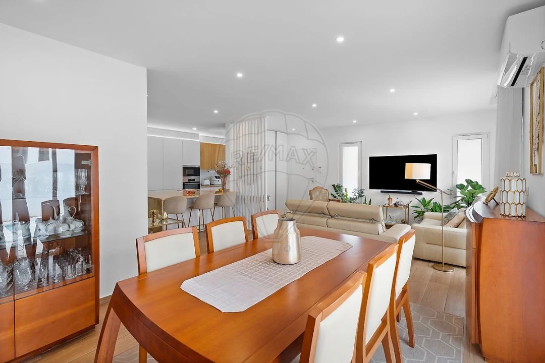 Moradia T2 para Venda em Amora Foto 9