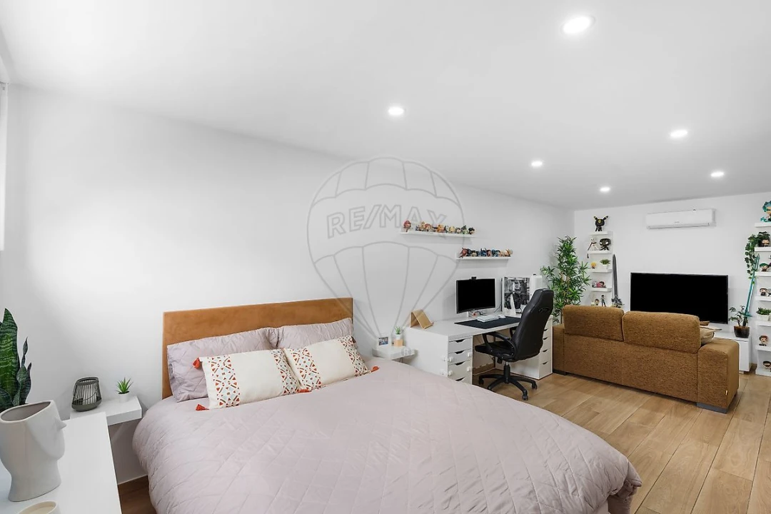 Moradia T2 para Venda em Amora Foto 15