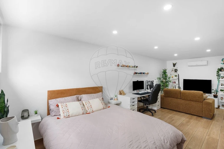 Moradia T2 para Venda em Amora Foto 15