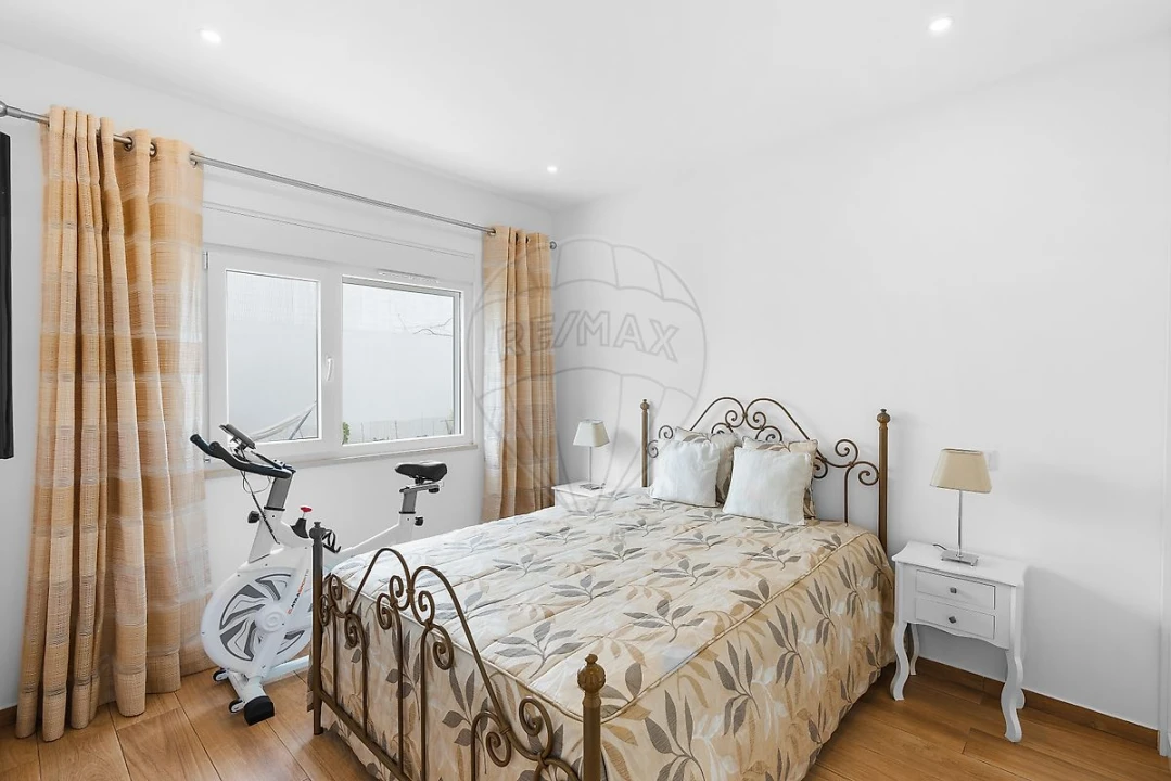 Moradia T2 para Venda em Amora Foto 17