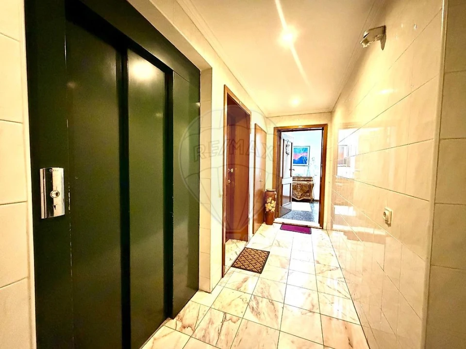 Apartamento T3 para Venda em Gulpilhares e Valadares Foto 7