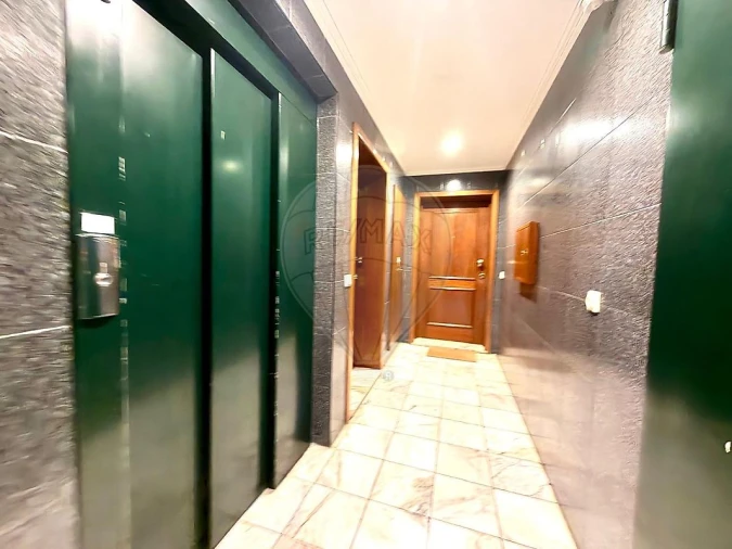 Apartamento T3 para Venda em Gulpilhares e Valadares Foto 5