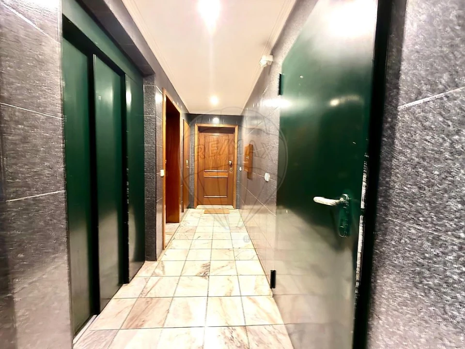 Apartamento T3 para Venda em Gulpilhares e Valadares Foto 6