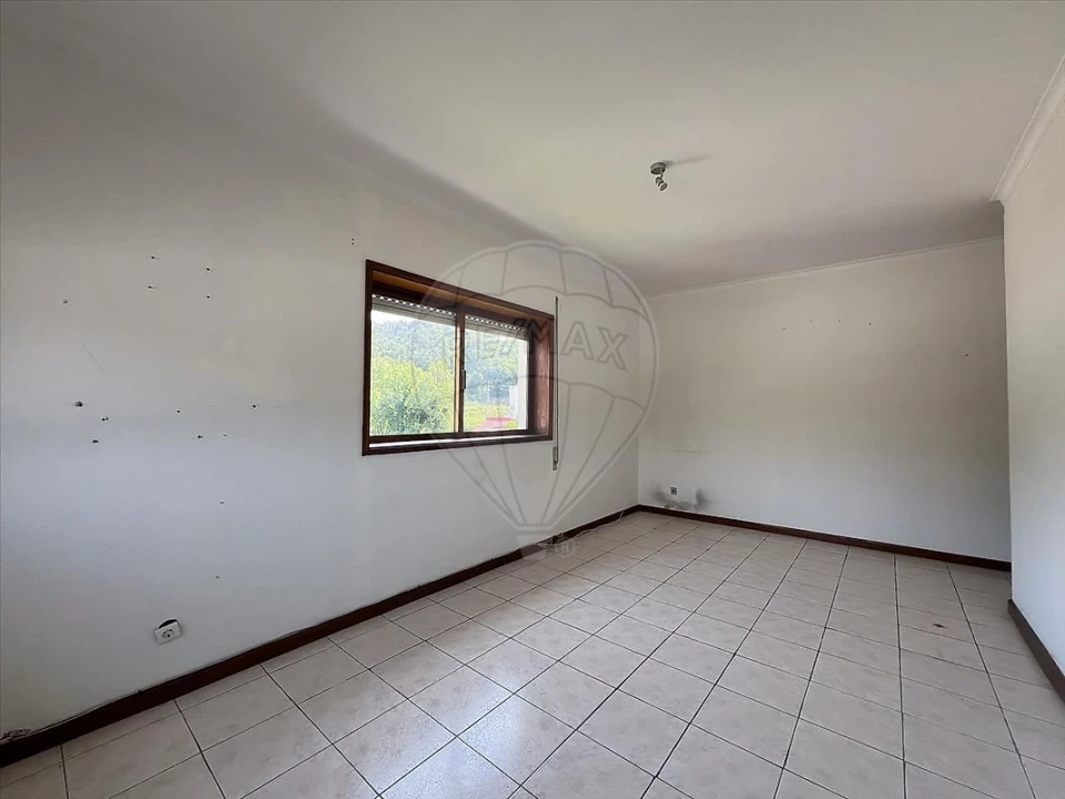 Apartamento T3 para Venda em Serzedo e Perosinho Foto 8