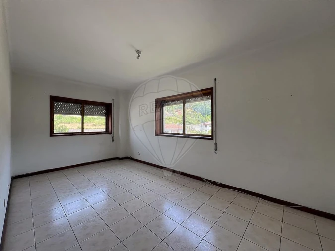 Apartamento T3 para Venda em Serzedo e Perosinho Foto 9