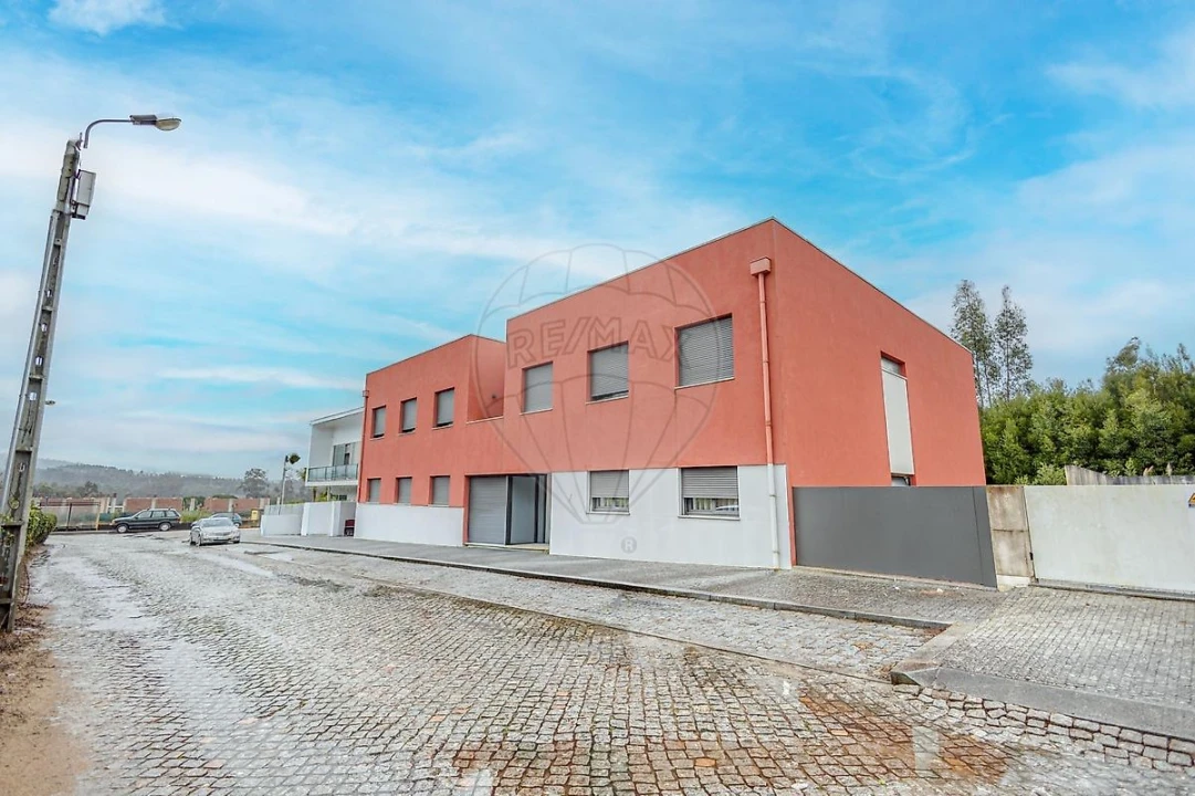 Apartamento T3 para Venda em Espinho Foto 31