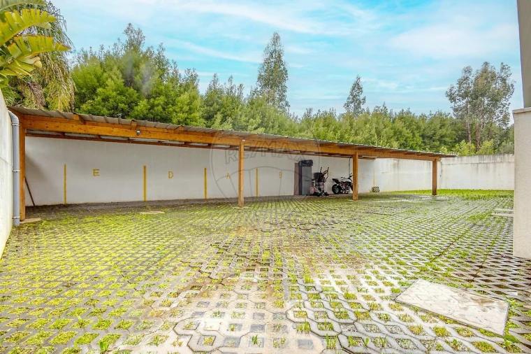 Apartamento T3 para Venda em Espinho Foto 32