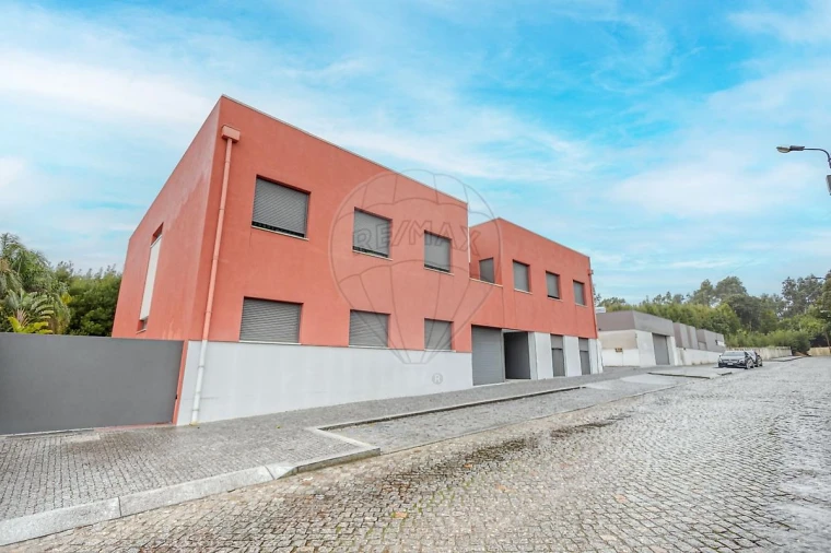 Apartamento T3 para Venda em Espinho Foto 30