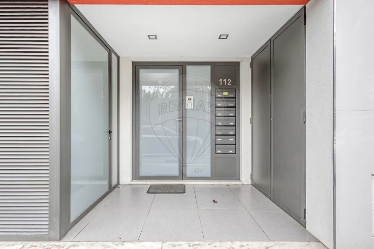 Apartamento T3 para Venda em Espinho Foto 29