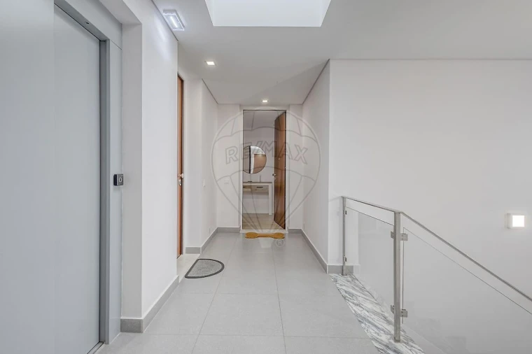 Apartamento T3 para Venda em Espinho Foto 26