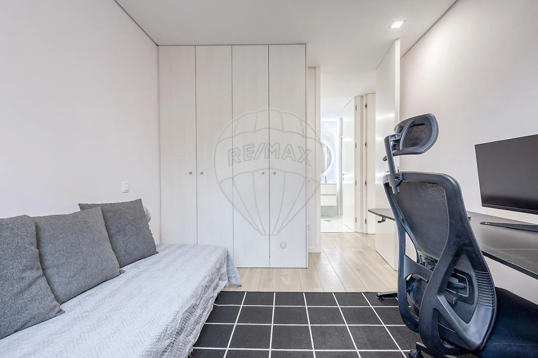 Apartamento T3 para Venda em Espinho Foto 23