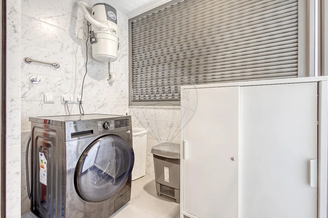 Apartamento T3 para Venda em Espinho Foto 14