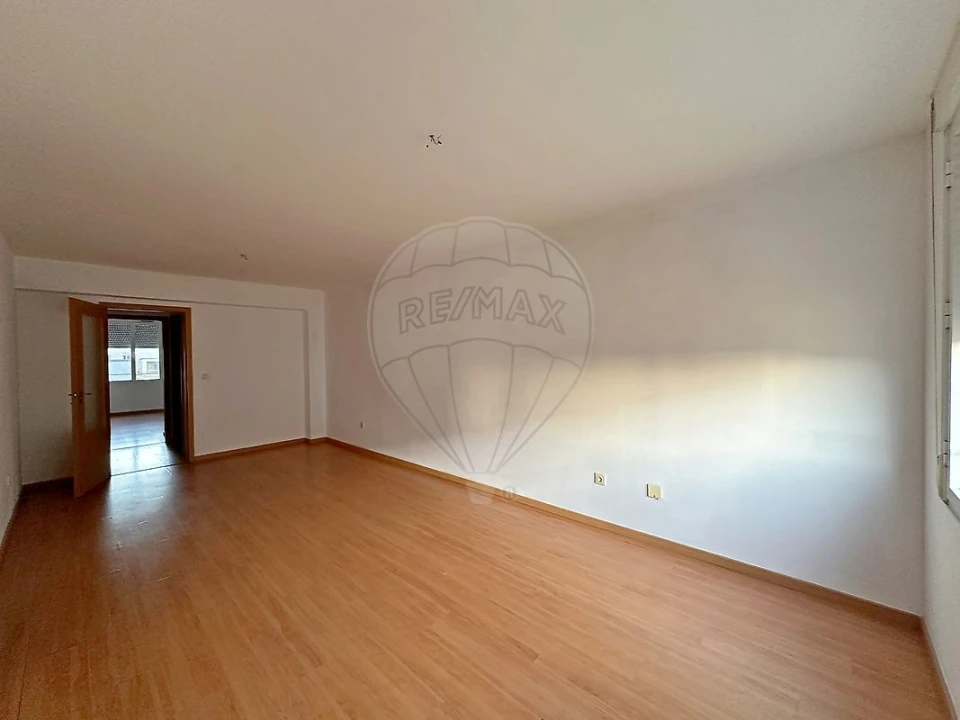 Apartamento T2 para Venda em Gulpilhares e Valadares Foto 9