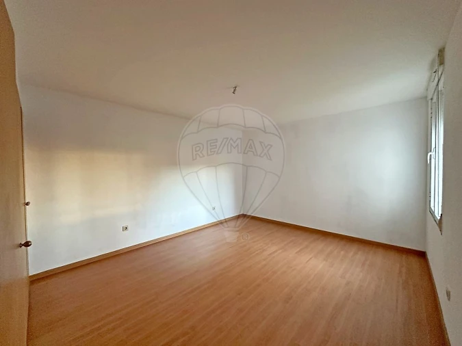 Apartamento T2 para Venda em Gulpilhares e Valadares Foto 3