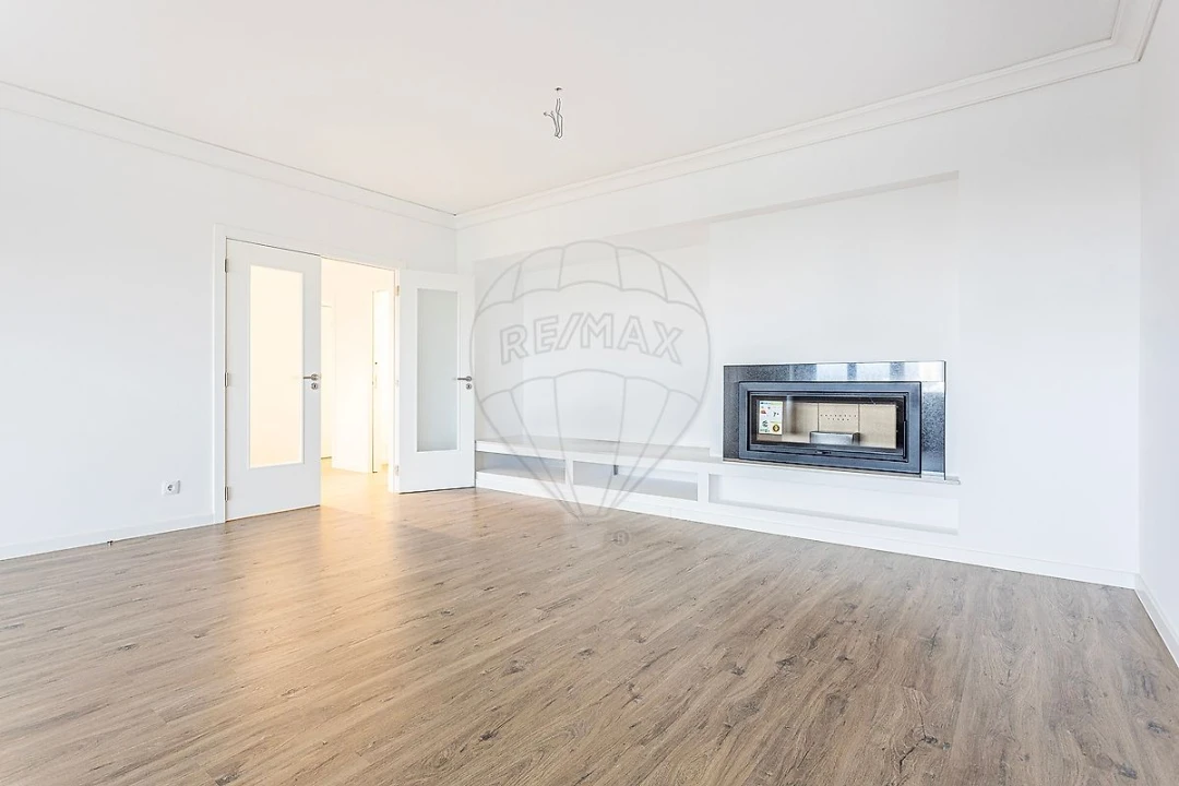 Apartamento T3 para Venda em Beato Foto 3