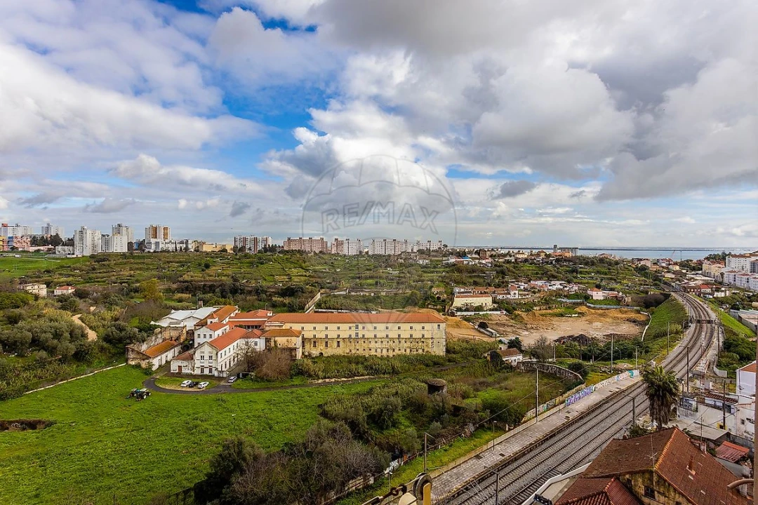 Apartamento T3 para Venda em Beato Foto 9