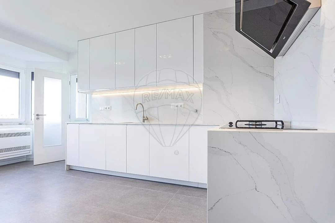 Apartamento T3 para Venda em Beato Foto 12