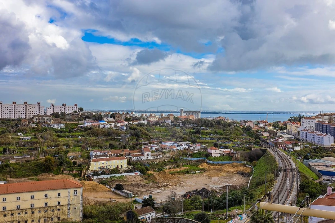 Apartamento T3 para Venda em Beato Foto 6