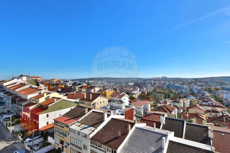 Apartamento T2 para Venda em Mina de Água Foto 2