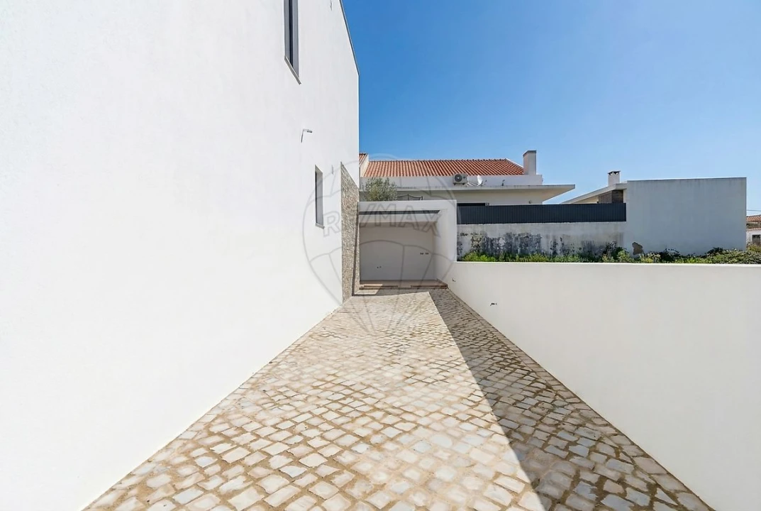 Moradia T4 para Venda em Ramalhal Foto 24